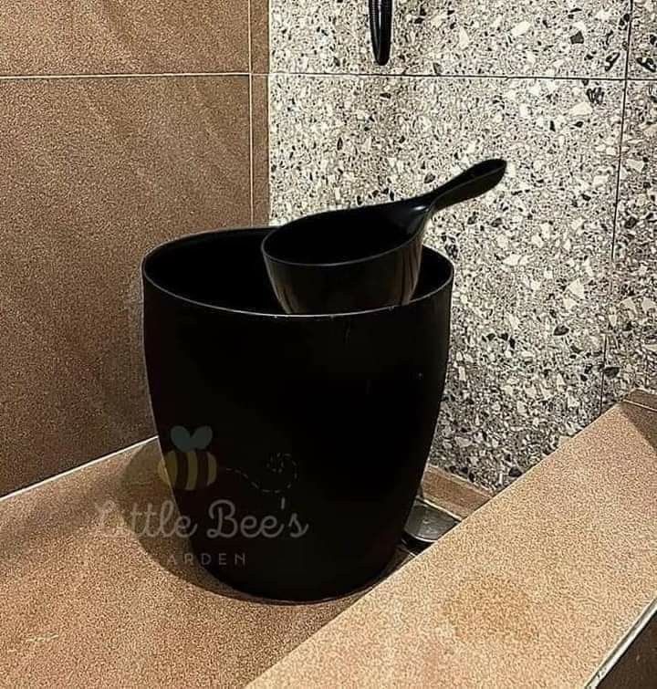 Timba with free tabo (Category: Bathroom & Kitchen Fixtures) located in Manila. Submitted by minidivisoria (Listing ID 1218500068, Image 3). Description: 340 Timba free tabo 160 liters Color:white,black.
