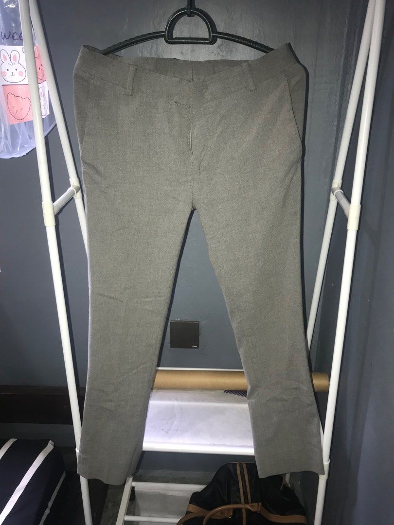 Topman skinny cropped slack pants size 28 Men s Fashion Bottoms