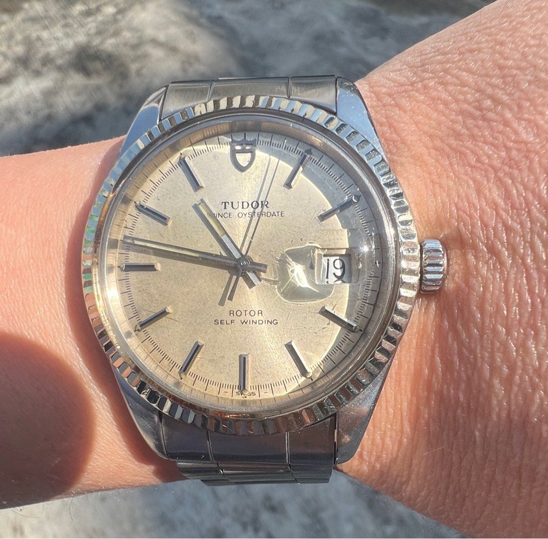 Tudor 7025 top