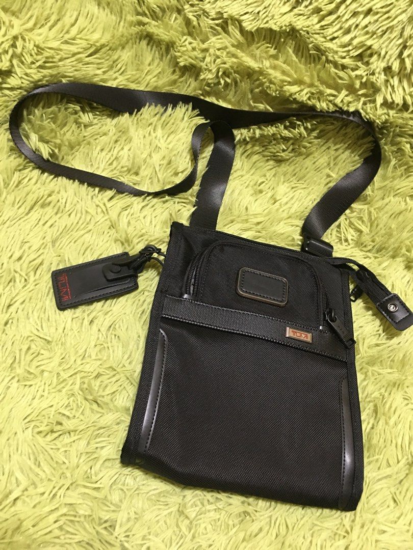 tumi sling, Men's Fashion, Bags, Sling Bags on Carousell