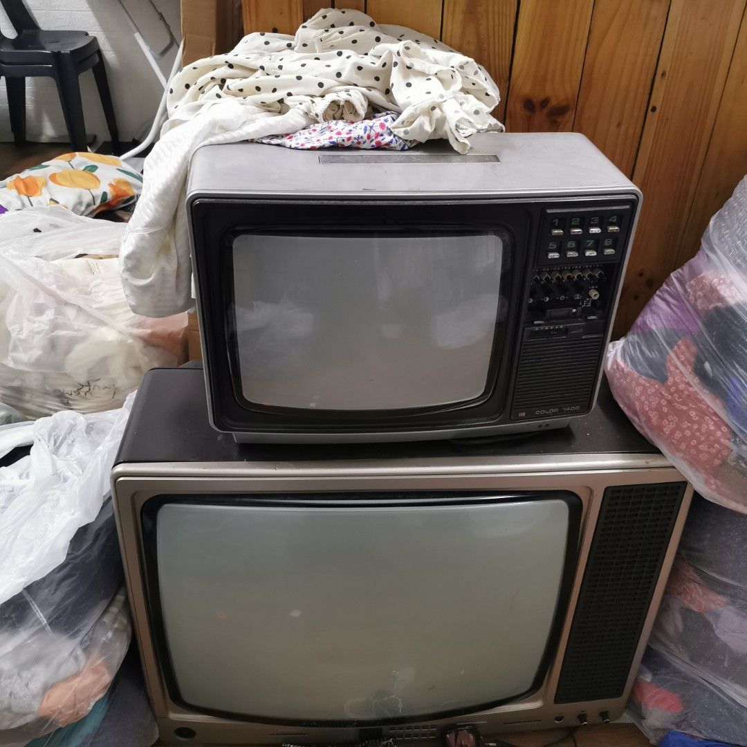 Tv lama / tv antik /antique, TV & Home Appliances, TV & Entertainment, TV on Carousell