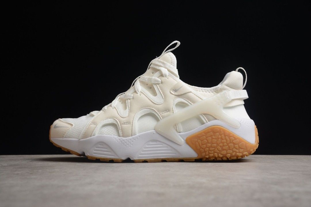 Unisex Nike Air Huarache Craft WHITE GUM Men s Fashion Footwear Sneakers on Carousell