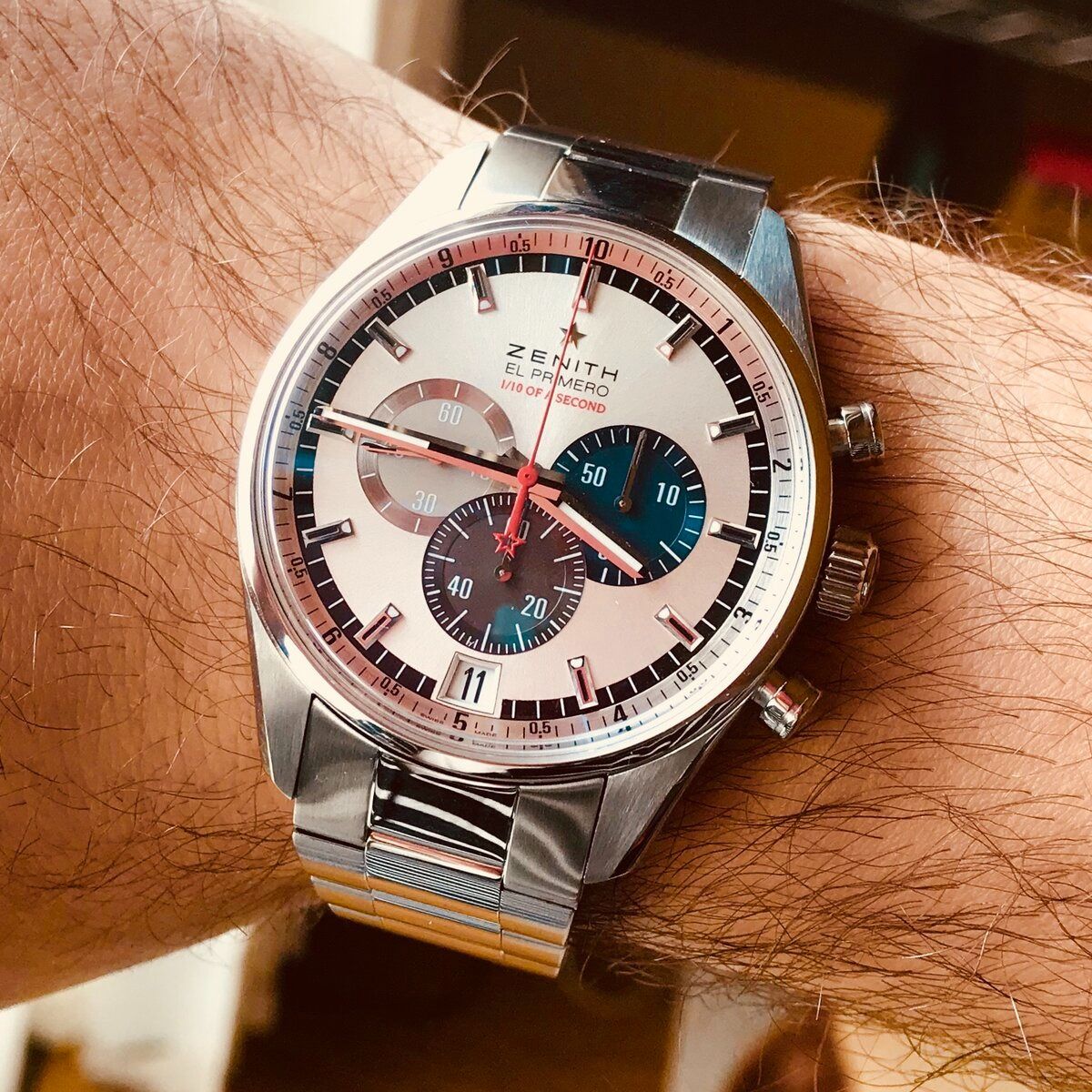 El primero striking shop 10th