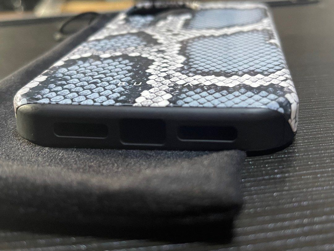 13PRO MAX MAGSAFE BURGA MAZE ORIGINAL, Mobile Phones & Gadgets, Mobile