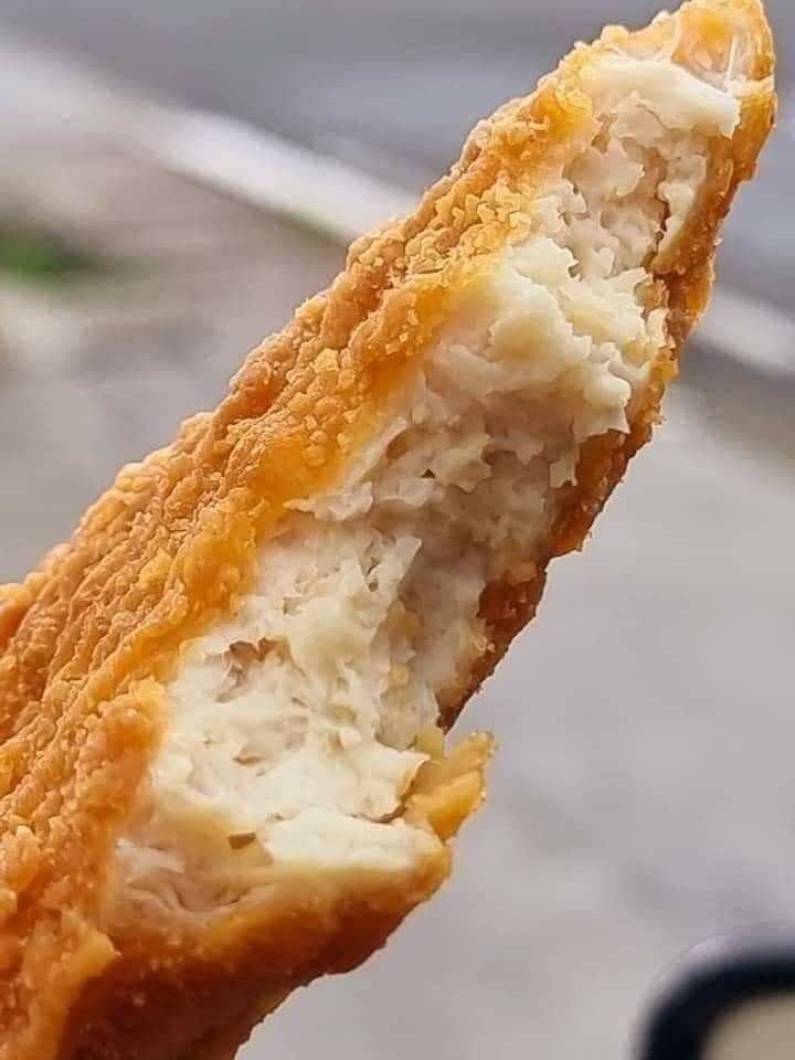 1kilo CHICKEN MC FILLET LEGIT (Category: Chilled & Frozen Food) located in Pasig City. Submitted by meanntamayo (Listing ID 1223631657, Image 1). Description: ‼️Muling Nagbabalik ang namiss nating lahat‼️ Chicken fillet Mcdo 💯 Onhand na po mamayang hapon po deliver ✨14 to 16Pcs per pack ✨1 kilo po Ready to fry ✨Legit na masarap kaya mamahalin ng buong pamilya lalo na ng mga kiddos 💓💯 Retail 500.