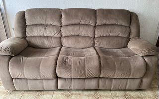 (Category: ) located in . Submitted by thrina63 (Listing ID 1223691830, Image 1). Description: .