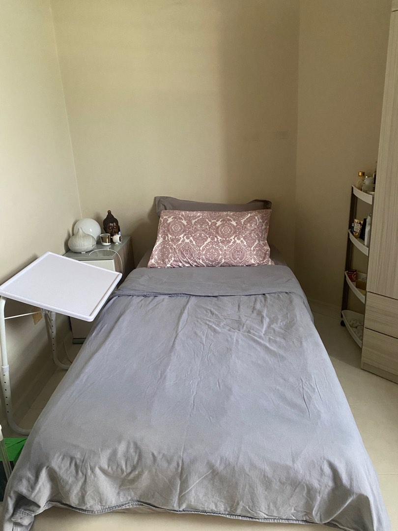 (Category: ) located in . Submitted by caulfield (Listing ID 1223607573, Image 1). Description: .