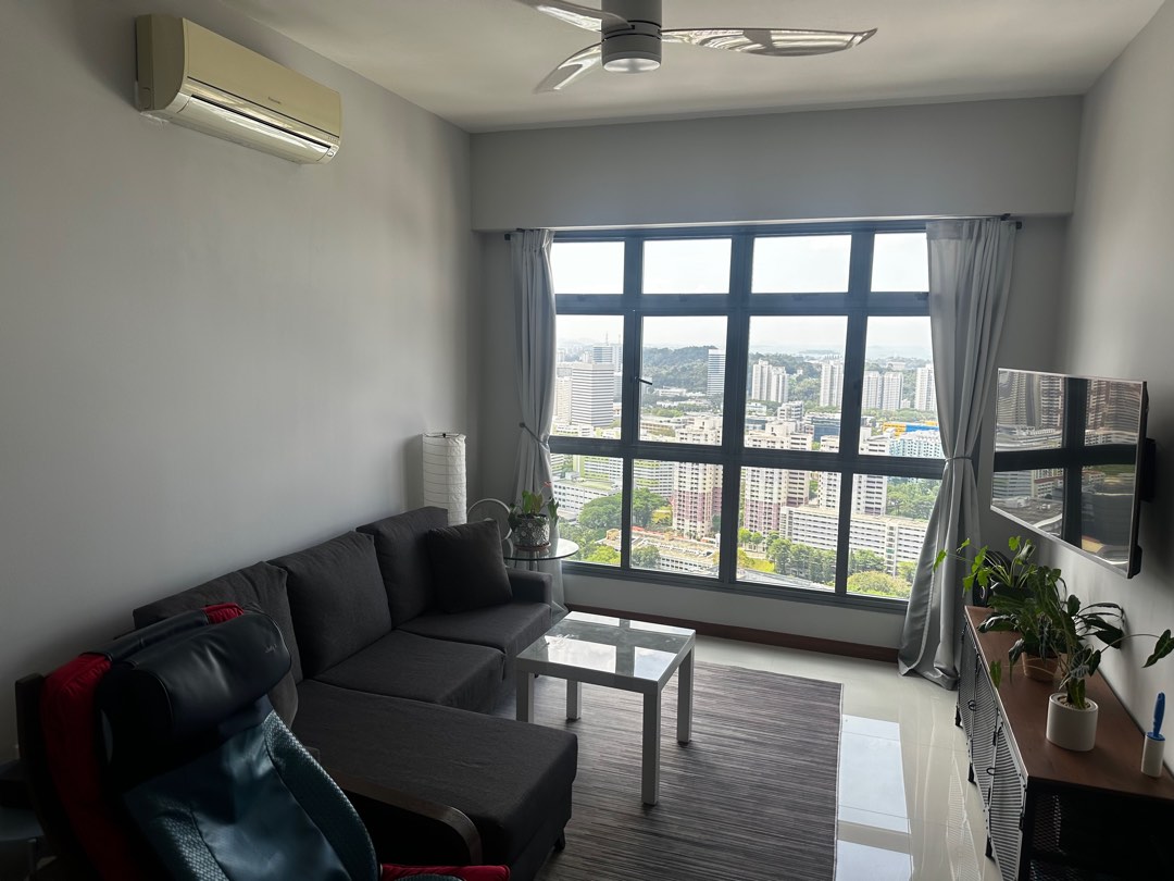 53 Strathmore Avenue, Property, For Sale, HDB on Carousell