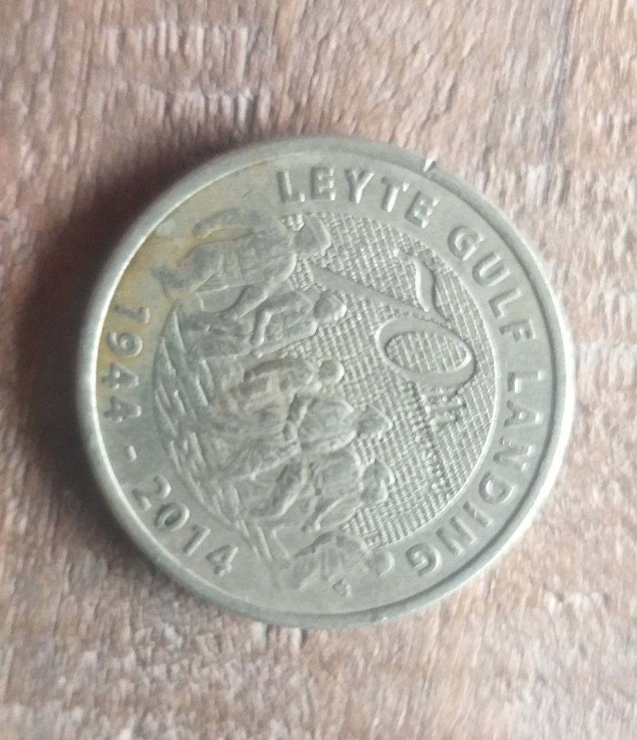 5 Peso Coin Leyte Gulf Landing 70th Anniversary And 5 Peso Coin Bagong 