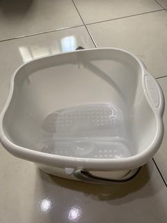 按摩泡腳桶