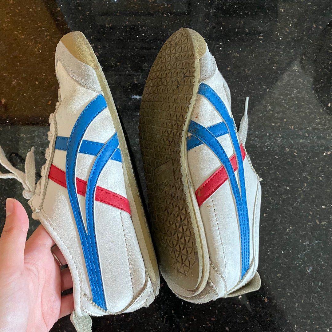 💙 Onitsuka Tiger Mexico 66 (Category: Sneakers) located in Singapore. Submitted by iwantthemalllll (Listing ID 1223610844, Image 3). Description: Condition as shown hence selling cheap! Authentic selling shoes only Not open to trades or negotiations No extra photos or measurements Self collection only at block stated Postage at additional cost ($1.80 nm, $3 rm, $5 courier) Meetups at mrt station only after payment made before confirmation.
