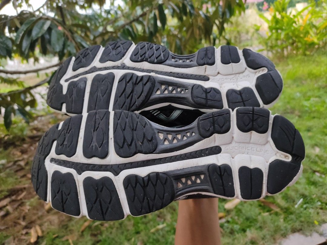 asics gel nimbus 7.5