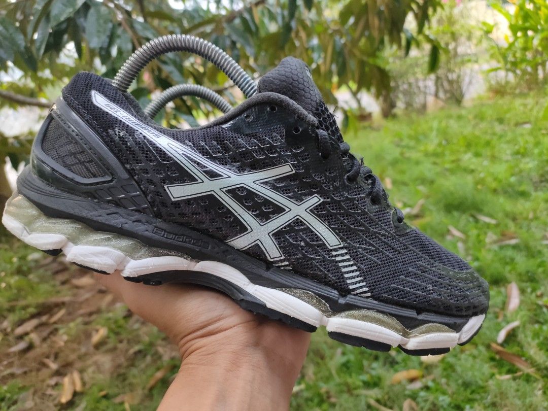 Asics best sale nimbus 7.5
