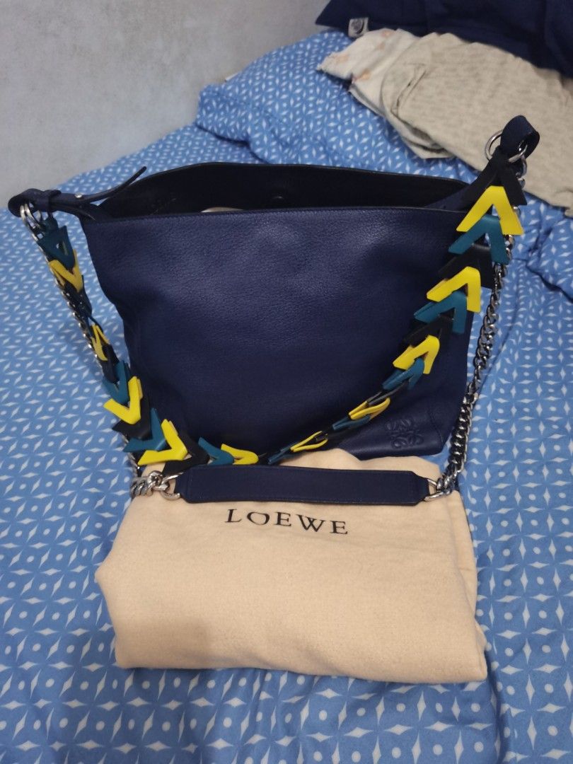 Loewe v bucket bag hotsell
