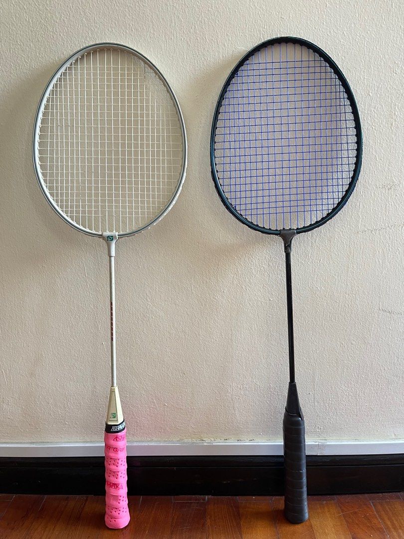 Badminton Racket (Category: Racket & Ball Sports) located in Singapore. Submitted by iamderek (Listing ID 1223628821, Image 1). Description: Items are re string last year. Grip was done on the spot as well. $100 for both. .