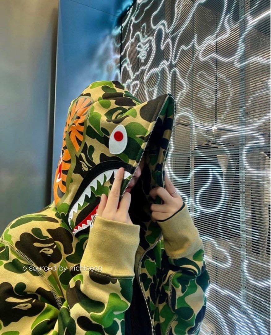 Harga bape camo shark discount