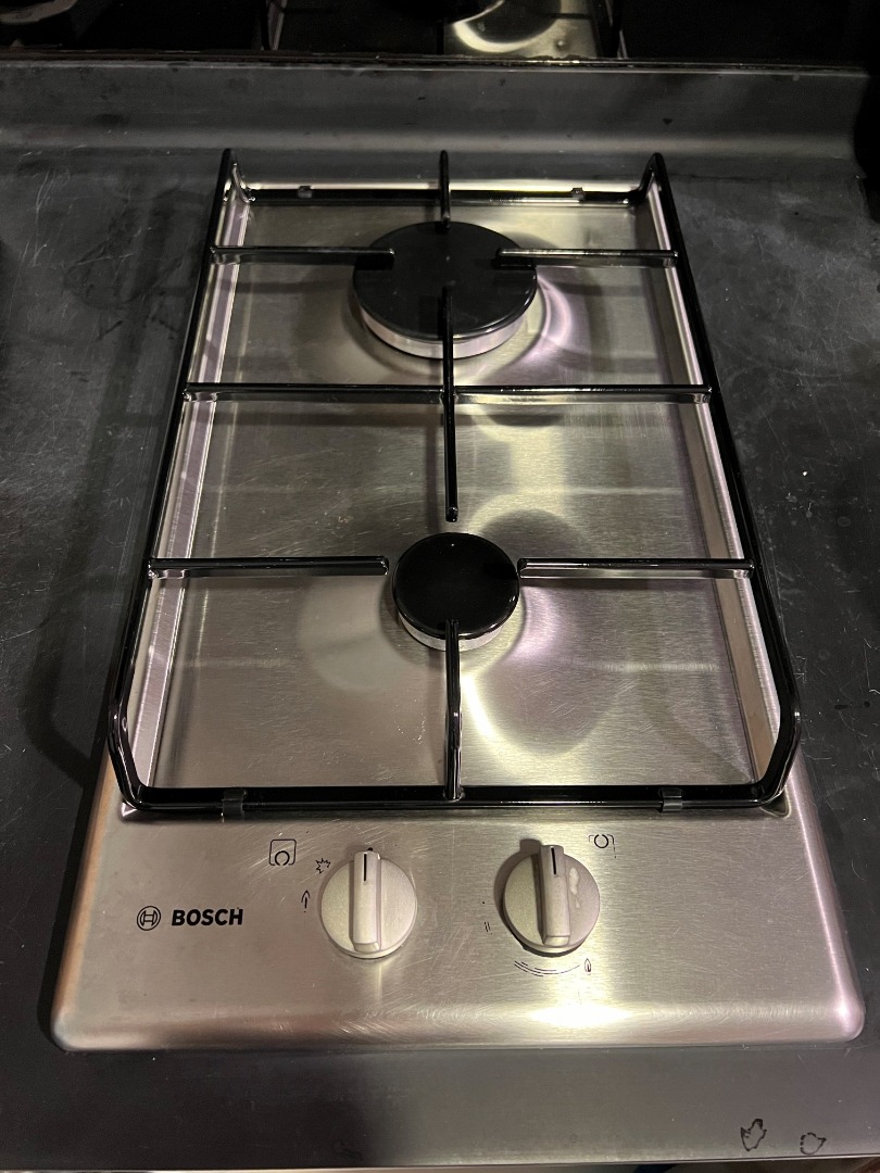 Bosch 30cm 2 burners Gas Hob PCD345DEU LGP + Regulator , TV & Home