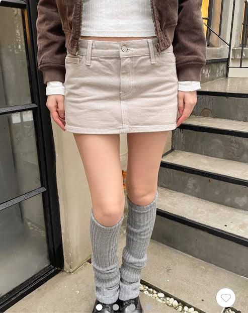 Brandy Melville ~ Malia Mini Skirt on Carousell