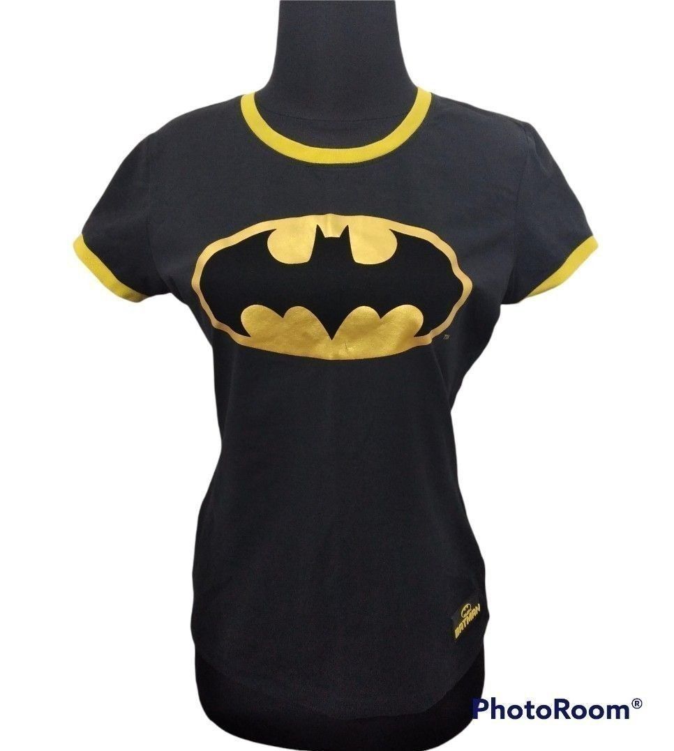 Batman Shirt, Women's Fashion, Tops, Shirts on Carousell