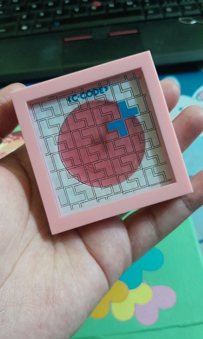 C code cream blusher (Category: Makeup) located in Petaling Jaya. Submitted by hannahnazman (Listing ID 1223629940, Image 1). Description: nak clearkan makeup yg tak digunakan. dua kli je try, lps tu tk guna dah..
