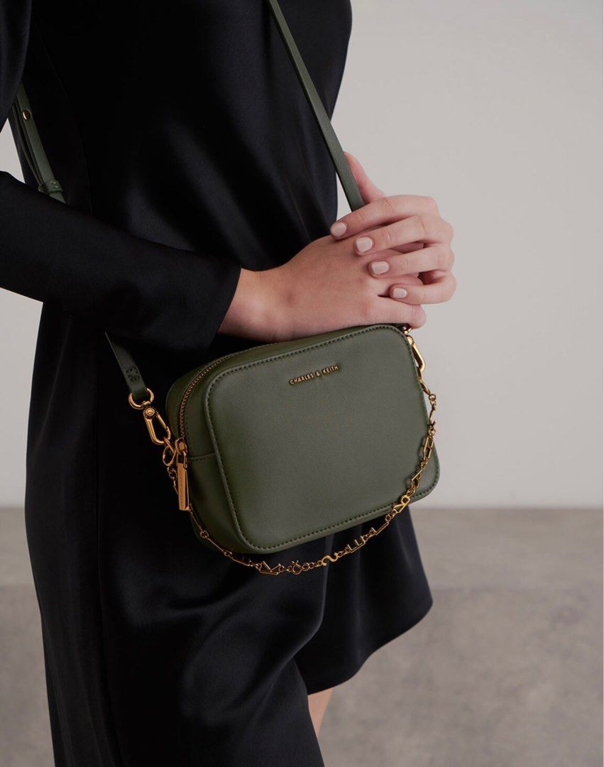 chain link rectangular bag green