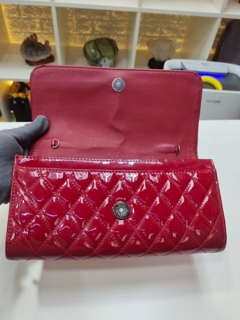 Chanel clutch Bag, Luxury, Bags & Wallets on Carousell