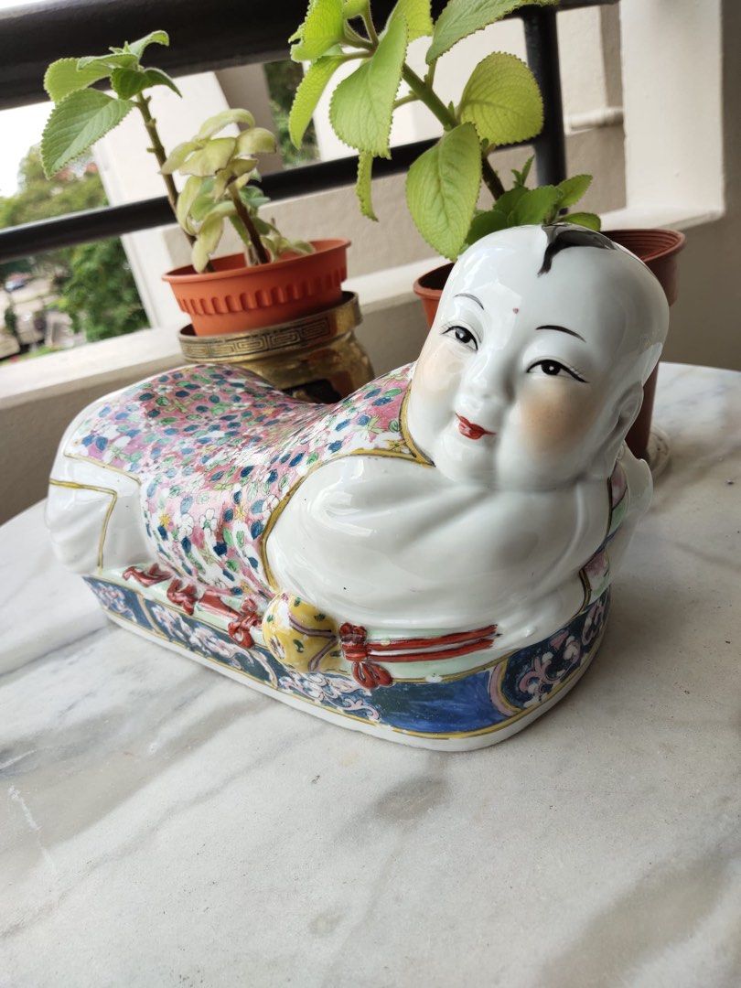 Chinese porcelain pillow