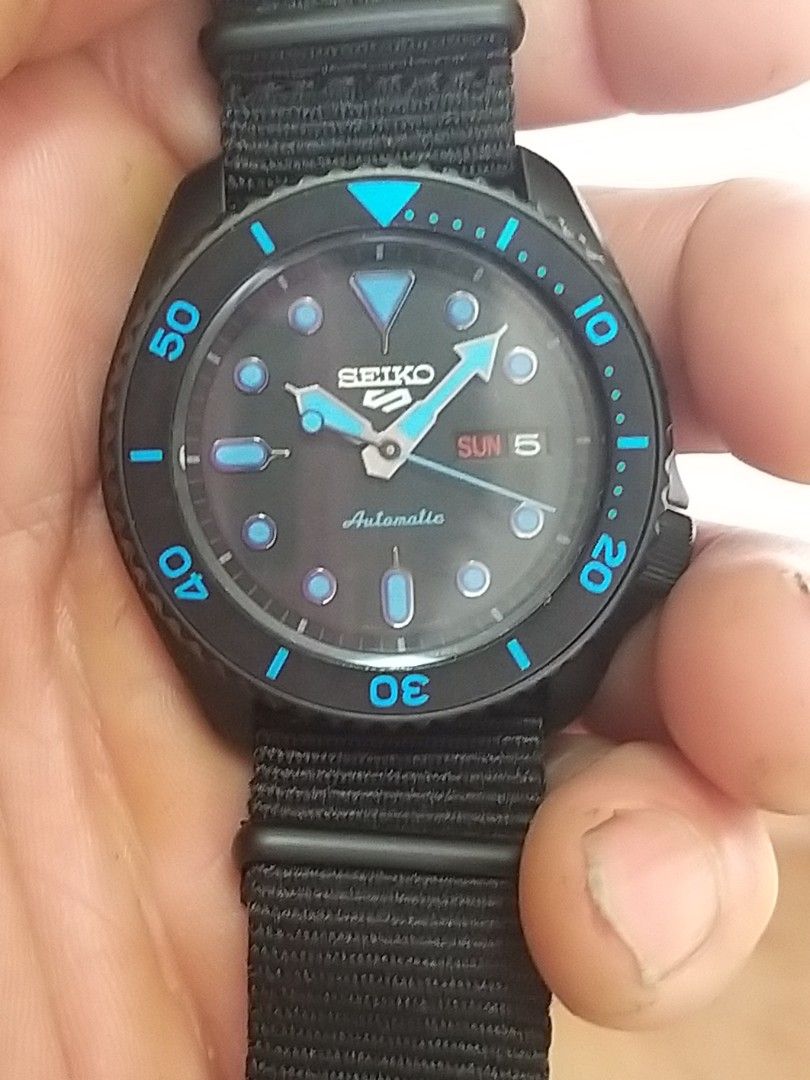 Clearance cheapest Seiko 5 Sports SRPD81K1 Man Watch Steel Blue Automatic,  Men's Fashion, Watches & Accessories, Watches on Carousell