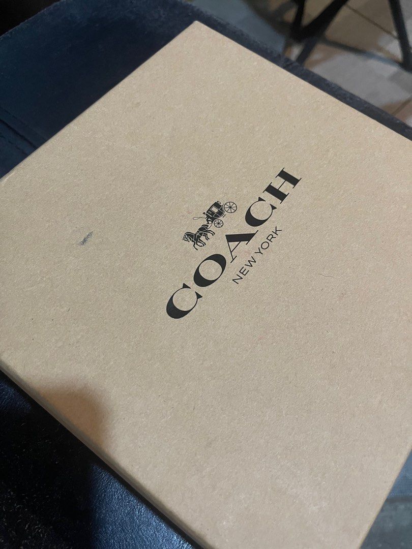 Coach belt (Category: Belts) located in Davao. Submitted by echo4 (Listing ID 1223604684, Image 1). Description: Size 42 but adjustbale can fit size 30.
