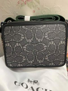 （分類：）位於 。 由 lhericka 提交（商品編號 1223647415，圖片 1）。簡介： 。