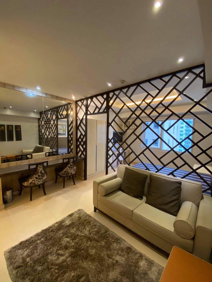 Condo located at the infinity for sale (Category: Apartments & Condos) located in Taguig. Submitted by consumergoodstrading (Listing ID 1223710509, Image 2). Description: 🏡Studio Unit Located At BGC For Sale 📍Location:The Infinity Residence , 25th St ,BGC ,Taguig 📍Corner Unit 📍Clean Title On Hand 📍28th Floor 📍Floor Area 37Sqm 📍Fully Furnished 📍Studio Suite 📍With Parking ✅ 📍Never Been Tenanted 💵 Price : 10,500,000 PHP monthly dues: 3,88