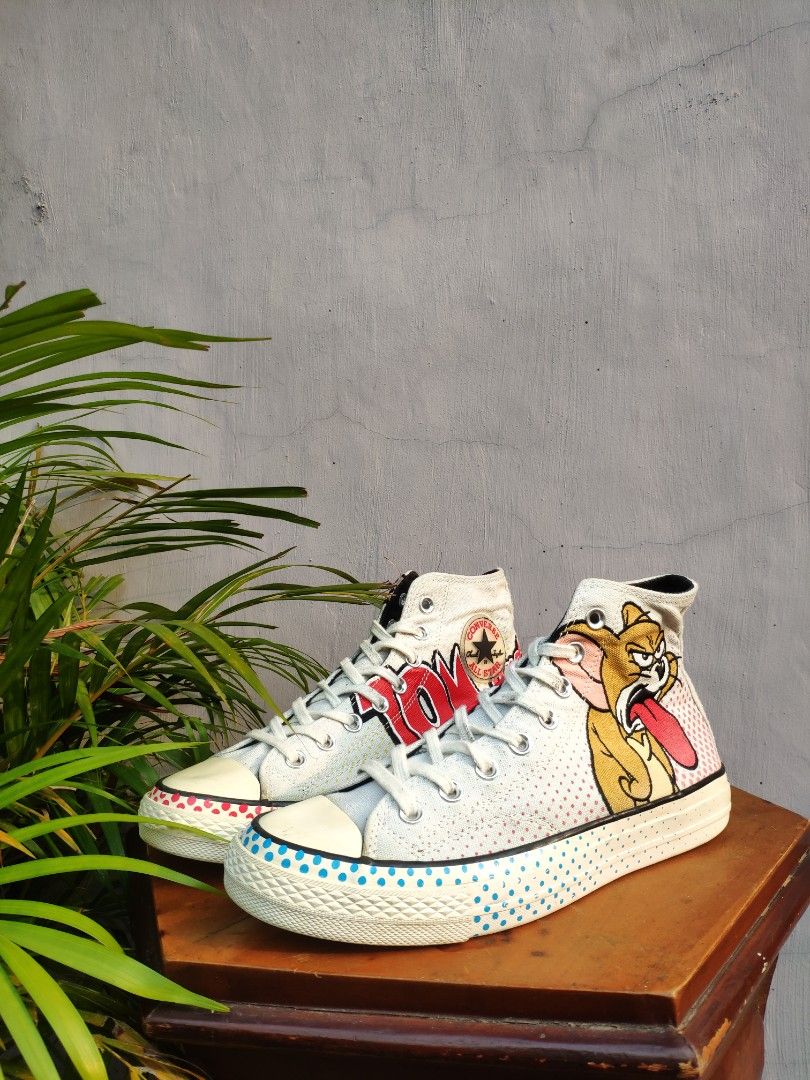 Converse Chuck 70 Hi x Tom u0026 Jerry Preloved, Fesyen Pria, Sepatu , Sneakers  di Carousell