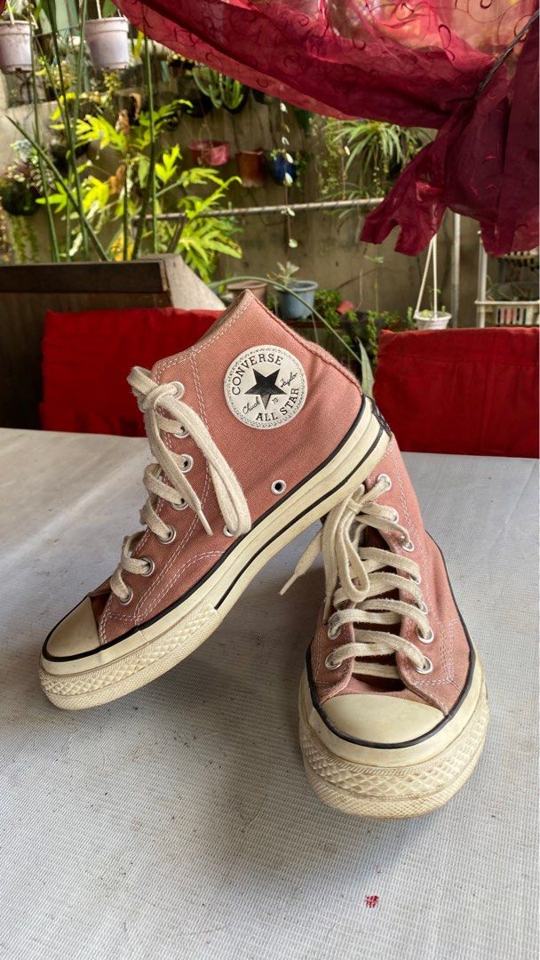 Converse old hot sale rose