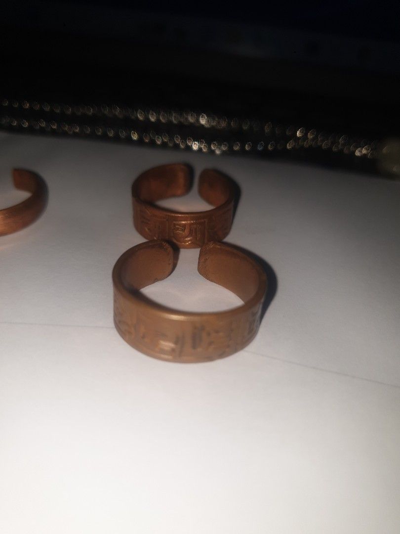 Copper Ring (Category: Medical Supplies & Tools) located in Singapore. Submitted by exstusa (Listing ID 1223608774, Image 4). Description: .