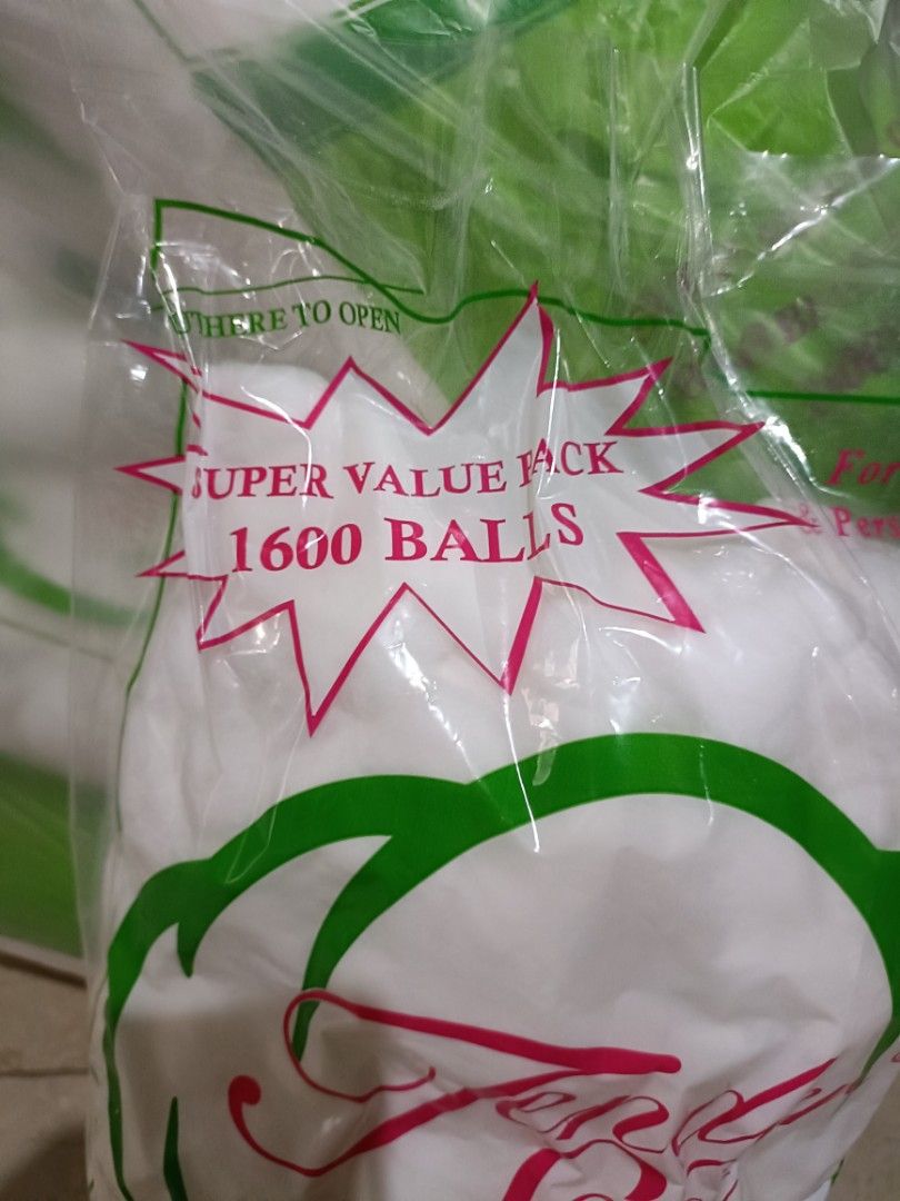 COTTON BALLS 1600, Health & Nutrition, Medical Supplies & Tools on