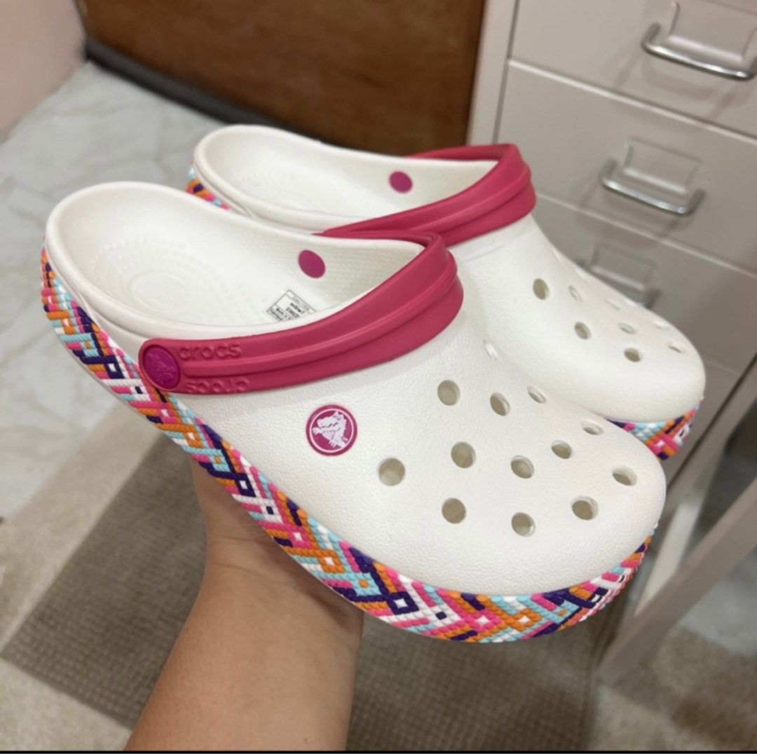 Crocs women, Women's Fashion, Footwear, Slippers and slides on Carousell