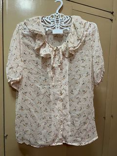 Dainty Korean Blouse