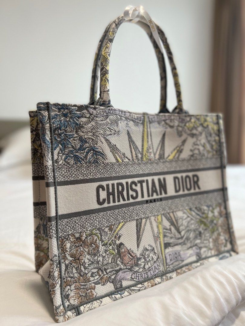 Dior book tote discount jungle