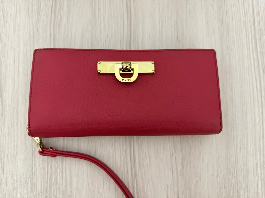 DKNY WALLET, Women's Fashion, Bags & Wallets, Purses & Pouches on Carousell