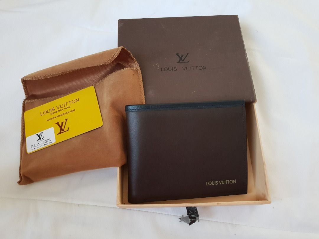 Louis vuitton maison fondee en 1854 paris, Fesyen Pria, Tas & Dompet ,  Dompet di Carousell