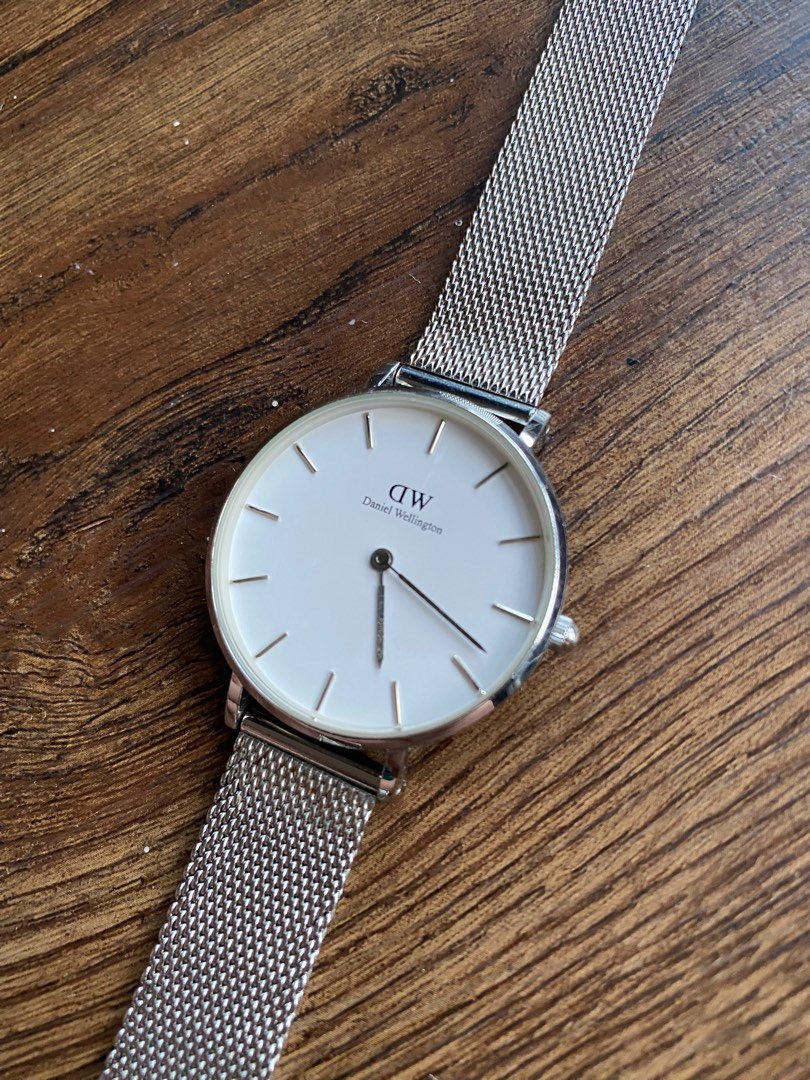 DW watch on Carousell