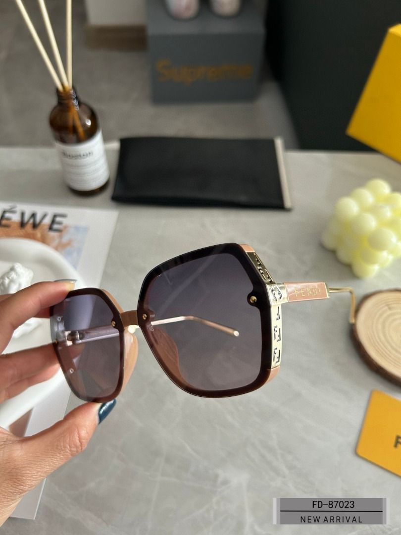 Fendi goggles price hotsell
