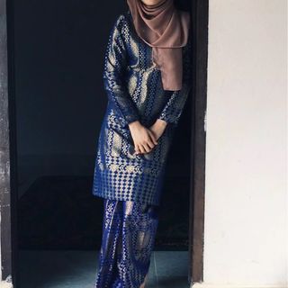 (Category: ) located in . Submitted by alyaass (Listing ID 1223723202, Image 1). Description: .