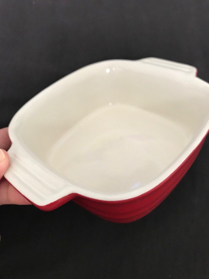 Gourdo’s (Category: Other Kitchenware & Tableware) located in Makati City. Submitted by mygoodfinds (Listing ID 1223702688, Image 3). Description: Never used.. microwaveable .