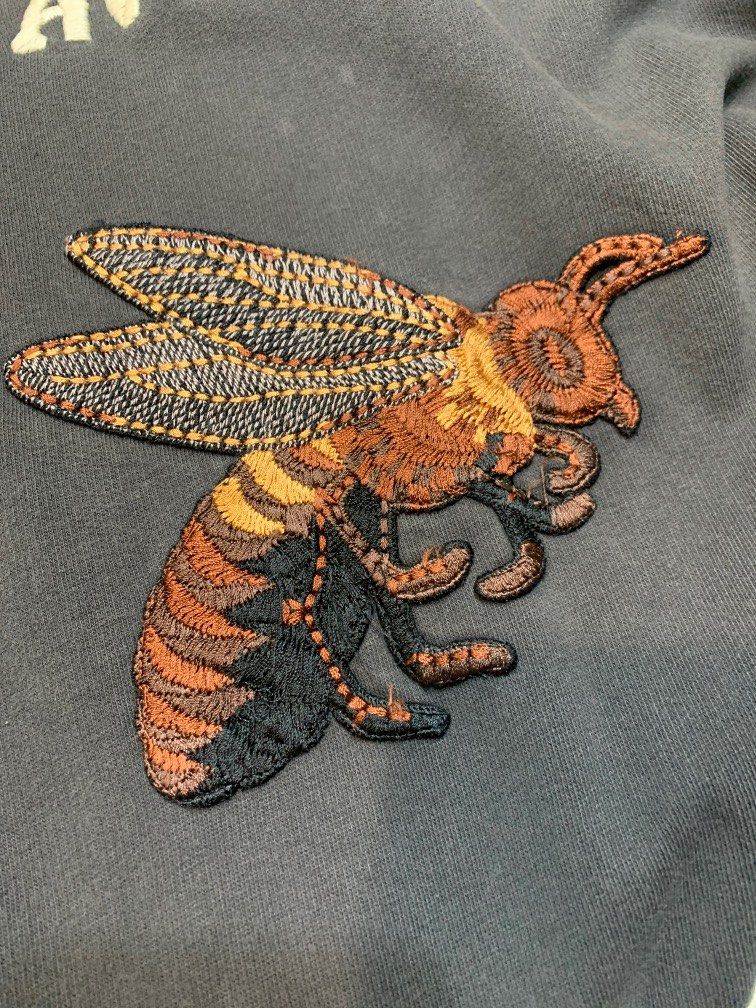 Gucci sweatshirt bee shop