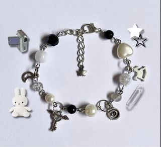 (Category: ) located in . Submitted by st4rbearybeads (Listing ID 1223703401, Image 1). Description: .