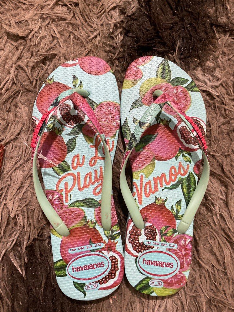 Havaianas Tropical Women s Fashion Footwear Flipflops and