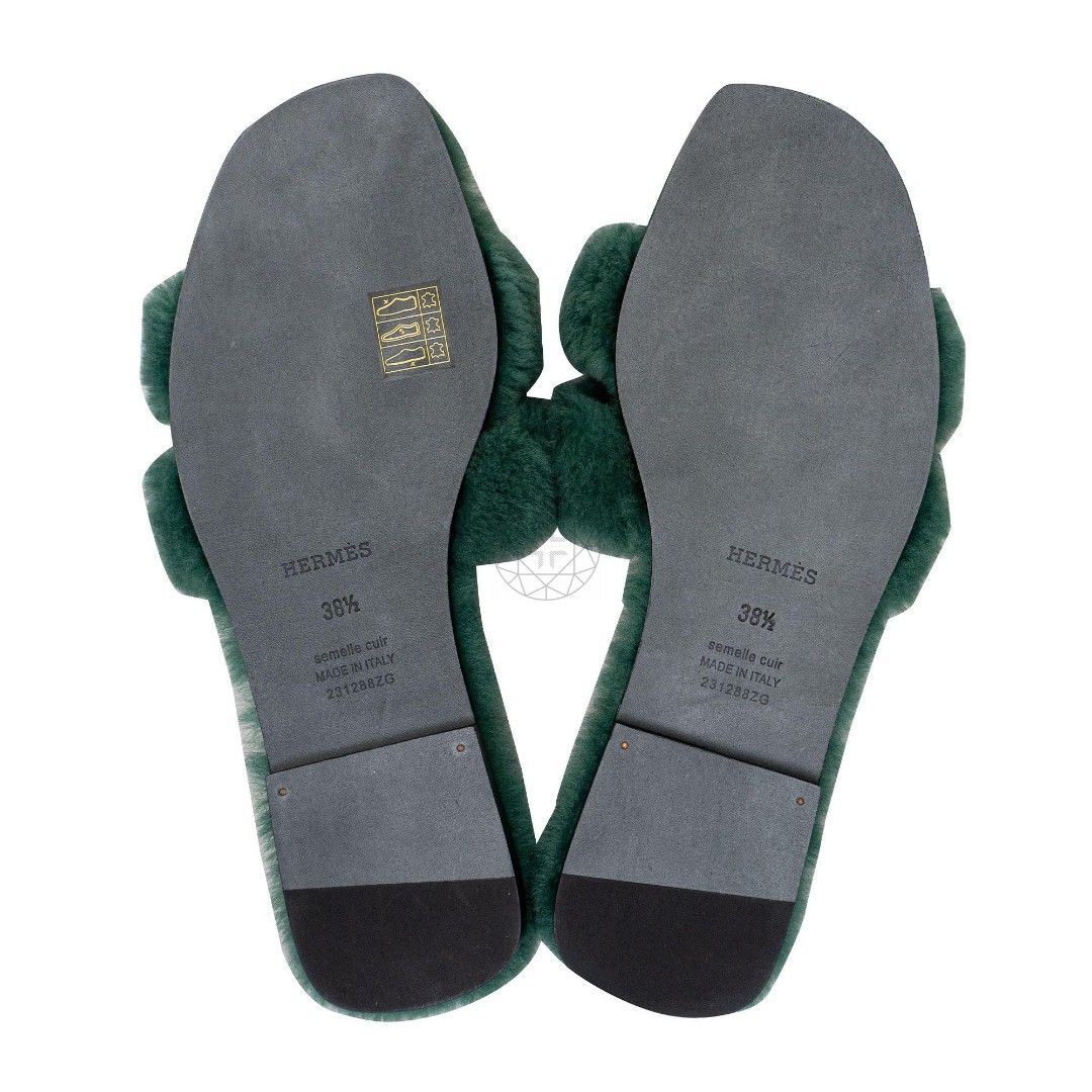 ORAN SHEARLING SANDALS SILVER GRAY