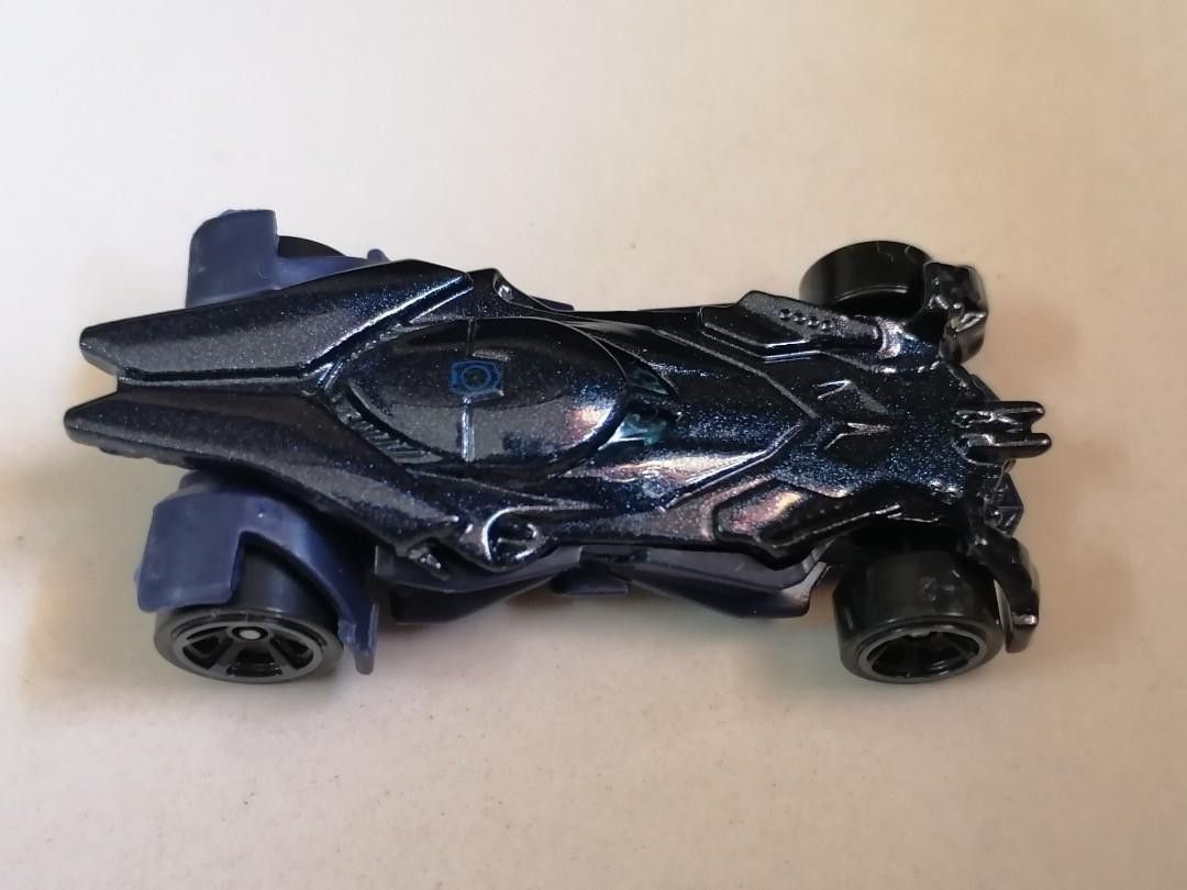 Hot Wheels 2016 Batman Batman vs Superman Batmobile First