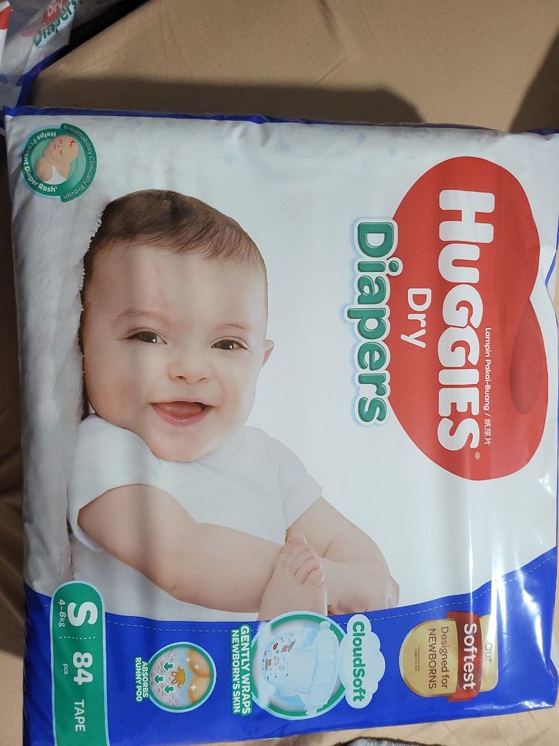 huggies diapers (S), Babies & Kids, Bathing & Changing, Diapers & Baby